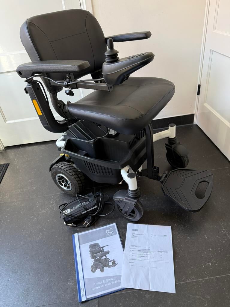 Mooie Excel E-smart Plus elek. rolstoel, hoog/laag. Nwe accu, Ophalen, Inklapbaar, Zo goed als nieuw, Elektrische rolstoel
