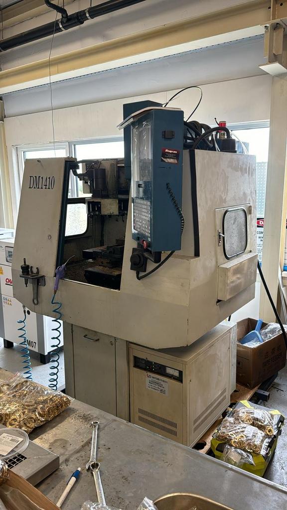 Cnc freesmachine DM1410 3-fase, Doe-het-zelf en Verbouw, Gereedschap | Freesmachines, Ophalen, Gebruikt, Elektrisch, Overige soorten