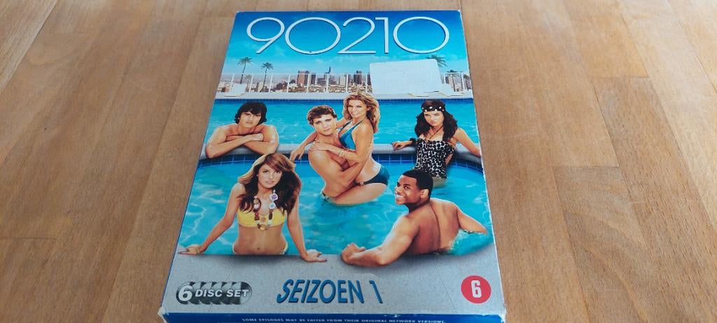 Beverly Hills 90210 - Het complete eerste seizoen, Ophalen of Verzenden, Zo goed als nieuw, Vanaf 6 jaar, Boxset