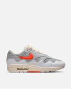 Patta X Nike Air Max 1 'White/Hyper Crimson' maat 42,5, Kleding | Heren, Schoenen, Ophalen of Verzenden, Nieuw, Wit, Sneakers of Gympen