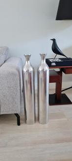 Twee grote aluminium "bottle" vazen 75 cm, Ophalen, Overige materialen, Gebruikt, Overige kleuren
