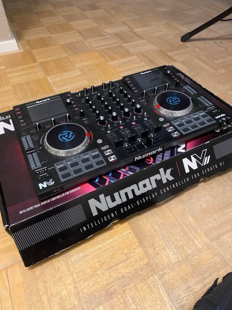 Numark NVII (2) DJ-controller/mixer, Muziek en Instrumenten, Ophalen of Verzenden, Nieuw, Dj-set, Numark