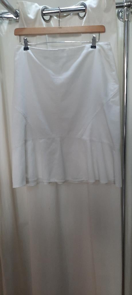 dames rok, merk Escada, maat 42, Kleding | Dames, Wit, Maat 42/44 (L), Ophalen of Verzenden, Knielengte