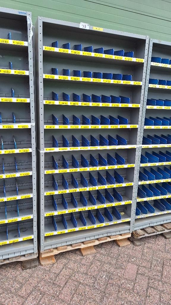 Assortimentskast Vakken/ magazijnkast 199x100x20 cm, Ophalen, Gebruikt, Industriepark 2a 9351PA Leek, H.O.Albert Ale Slotema