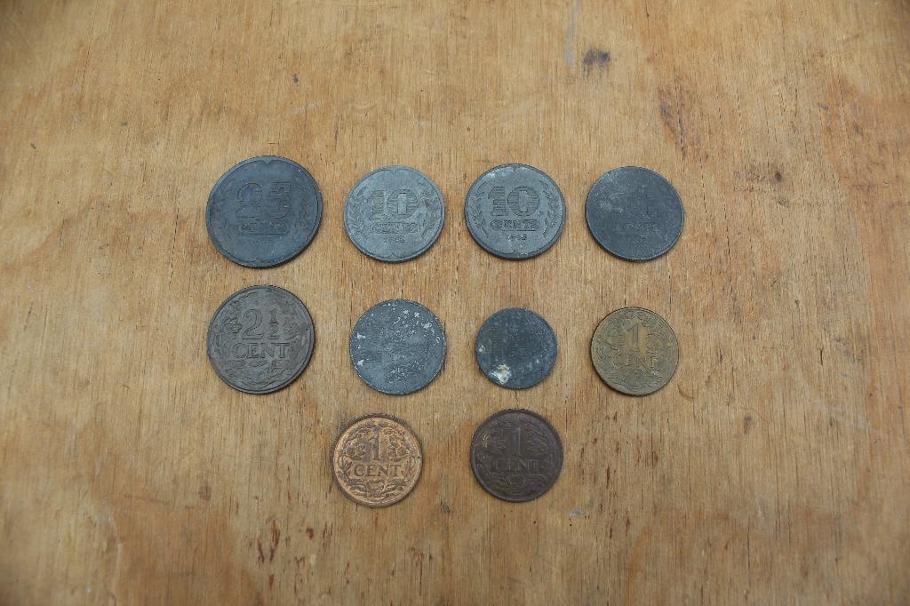 + Lot Nederlands Oorlogsgeld 10 Munten1941 1942 1943 +, Ophalen of Verzenden, Nederland, Overige typen