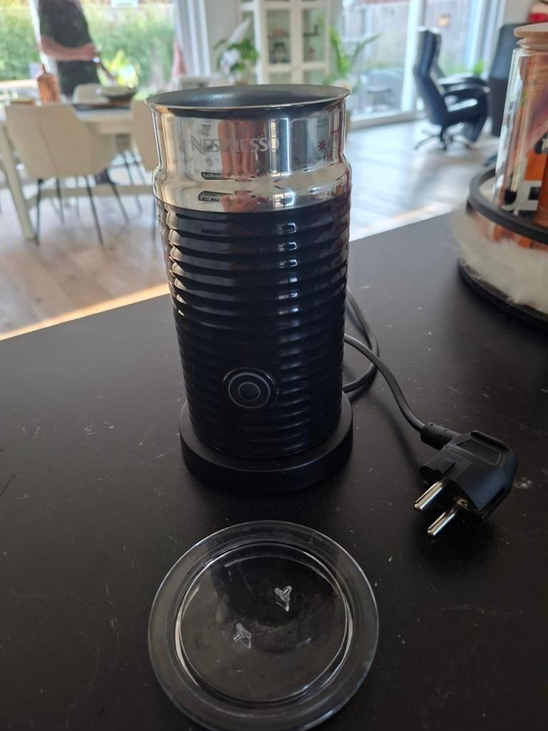 Nespresso Aeroccino melkopschuimer - Zo goed als nieuw, Witgoed en Apparatuur, Koffiezetapparaten, Zo goed als nieuw, Overige typen