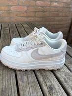 Nike airforce 1 luxe, Wit, Ophalen of Verzenden, Sneakers of Gympen, Zo goed als nieuw