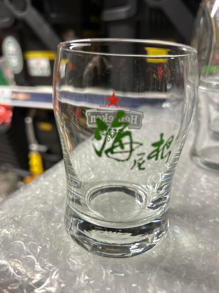 Leuk klein bijzonder Heineken glas, Verzamelen, Ophalen, Zo goed als nieuw, Bierglas