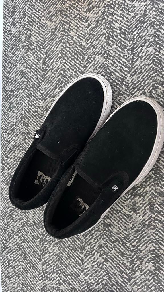 DC Slip-on Kinderschoenen Zwart Maat 36, Ophalen of Verzenden, Zo goed als nieuw, Jongen of Meisje, Schoenen
