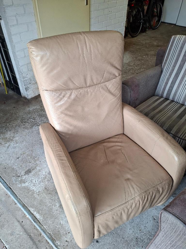 Relaxfauteuil leder gratis af te halen, Huis en Inrichting, Fauteuils, Ophalen, Gebruikt, 75 tot 100 cm, Leer