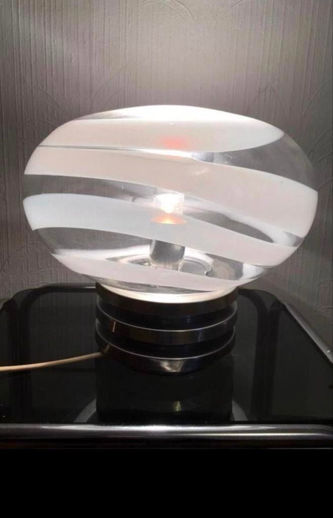 Moderne glazen tafellamp Doria retro ‘60 met spiraaldesign, Huis en Inrichting, Lampen | Tafellampen, Ophalen of Verzenden, Minder dan 50 cm