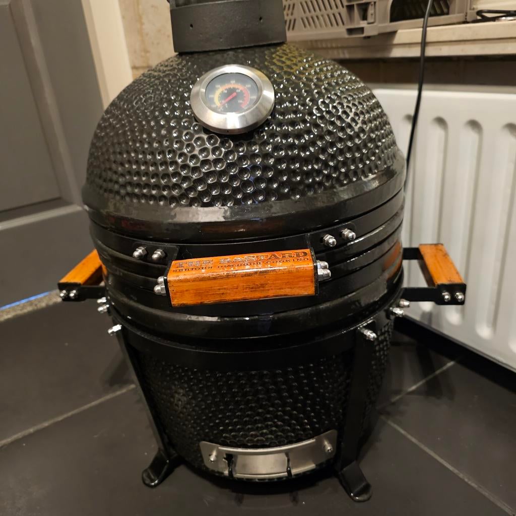 Kamado egg bbq, Tuin en Terras, Houtskoolbarbecues, Ophalen of Verzenden, Zo goed als nieuw