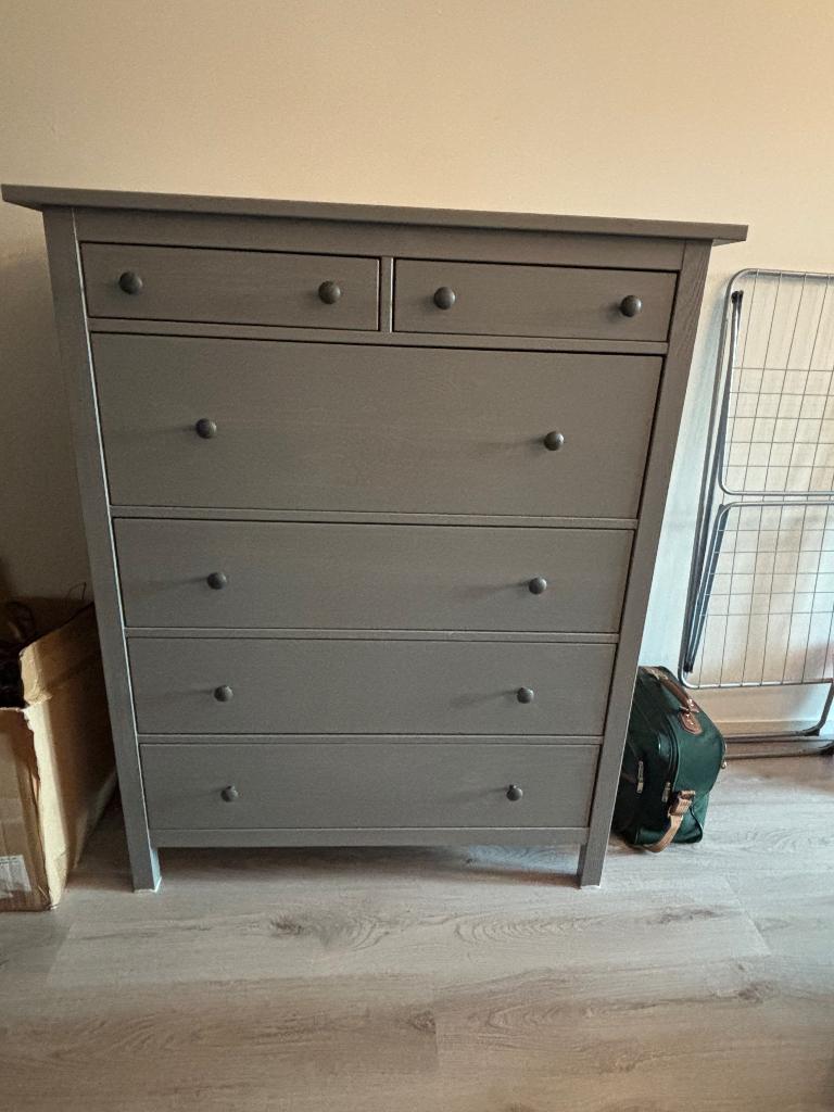 Ikea Hemnes Ladekast Grijs, Huis en Inrichting, Kasten | Ladekasten, Ophalen, 5 laden of meer, 100 tot 150 cm, Zo goed als nieuw