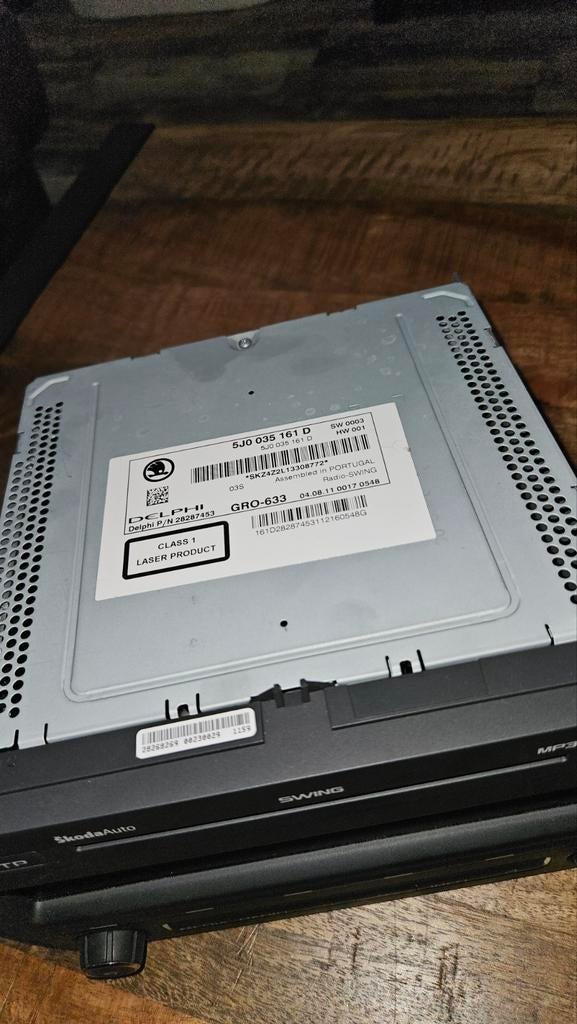 Zo goed als nieuwe Skoda Swing radio (5J0 035 161 D), Ophalen of Verzenden