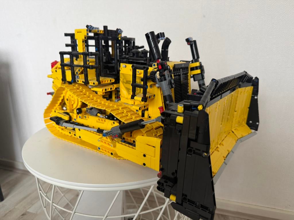 Lego Technic Cat D11 Bulldozer 42131, Ophalen of Verzenden, Zo goed als nieuw