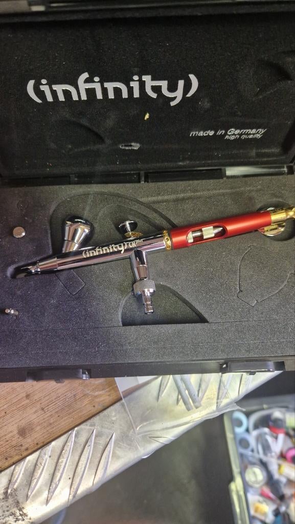 Complete Airbrush Set: Harder & Steenbeck Infinity CR, Hobby en Vrije tijd, Ophalen