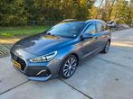 Hyundai i30 1.4 T-gdi Premium Panodak Trekhaak Full-Option, Auto's, Hyundai, 1353 cc, Zwart, 4 cilinders, Leder