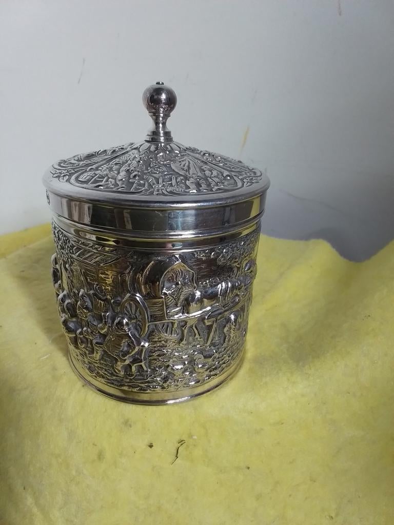 9259) Douwe Egberts  mooi verzilverd  theebusje, Ophalen of Verzenden