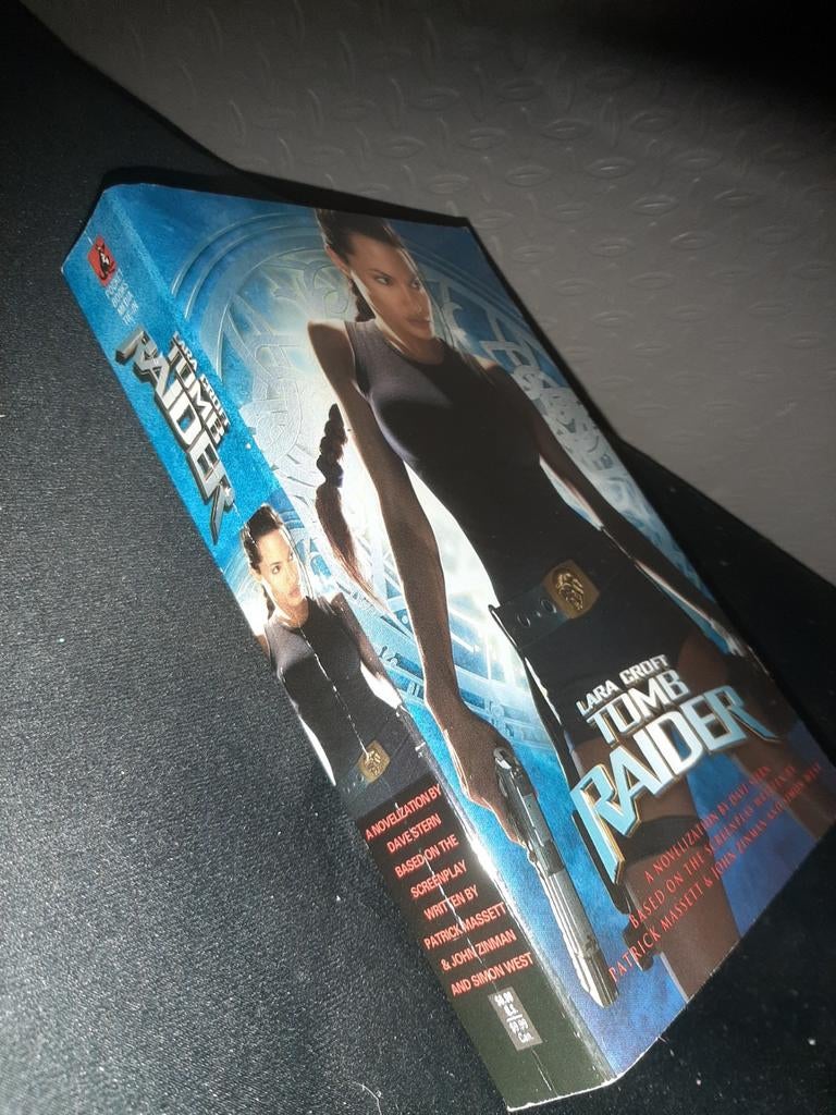 Lara Croft Tomb Raider boek, Ophalen of Verzenden