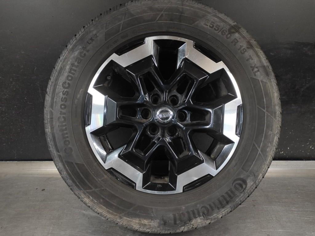 Velgen set + banden Nissan Navara ( 255-60-R18 ), Auto-onderdelen, 18 inch, Gebruikt, 255 mm, Banden en Velgen