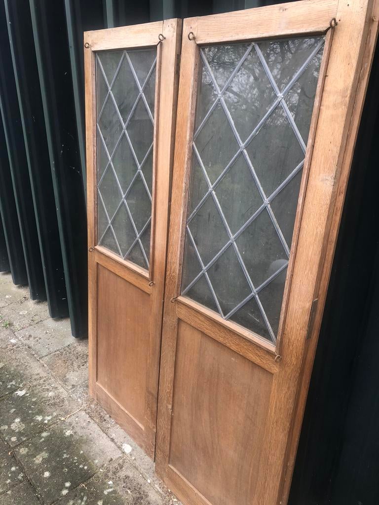 Set oude kastdeuren met glas in lood, Ophalen