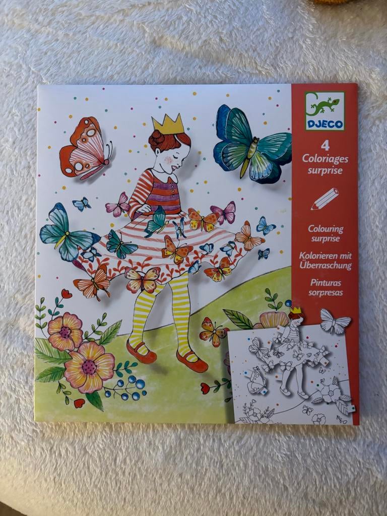 Djeco Lady Butterfly Kleurplaten - Knutselpakket, Hobby en Vrije tijd, Knutselen, Ophalen of Verzenden, Nieuw