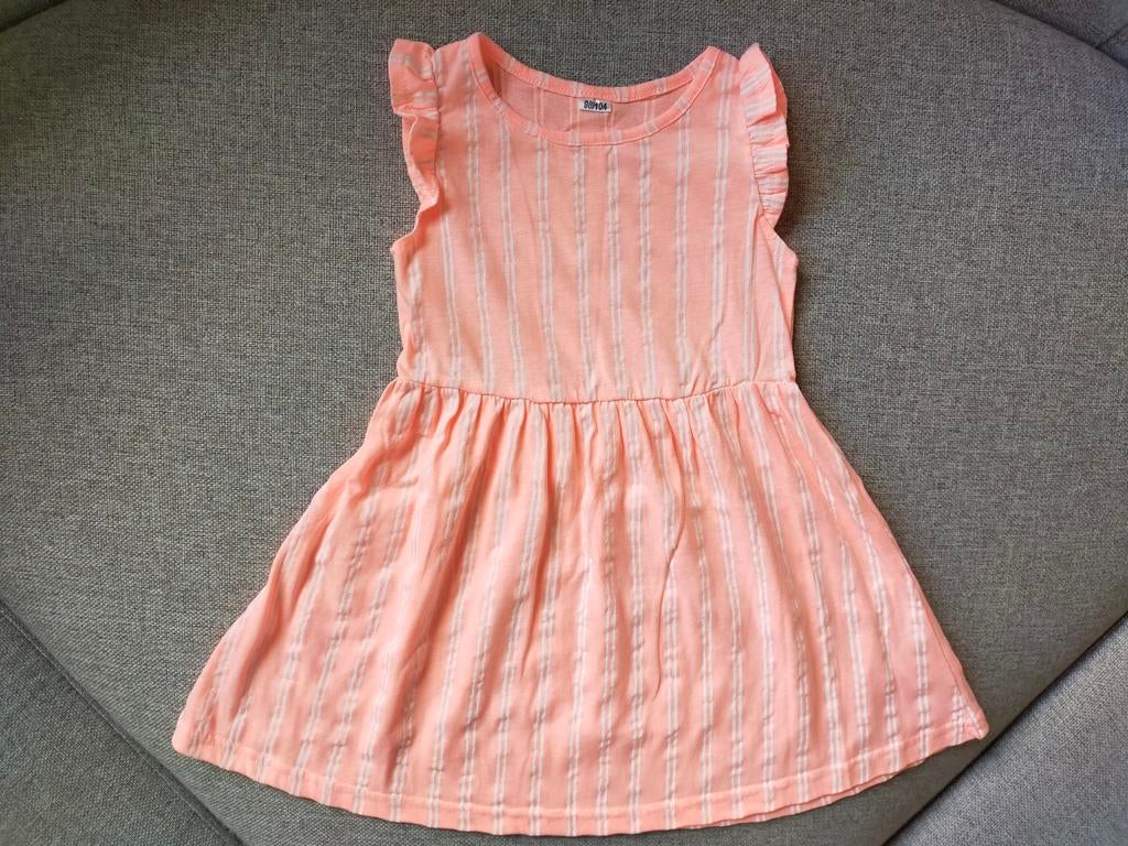 Nieuw! Mooie perzikkleur zomerjurk van Zeeman! Mt 98/104, Zeeman, Meisje, Nieuw, Ophalen of Verzenden