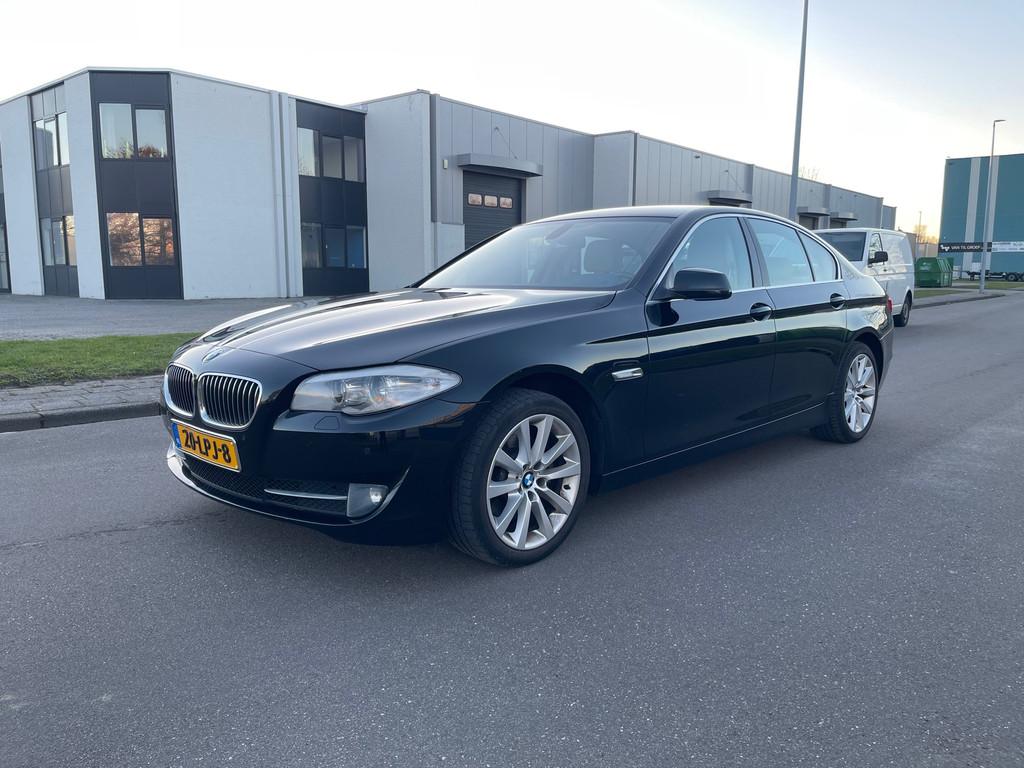 BMW 5-serie 523i Executive, Auto's, BMW, Euro 5, Achterwielaandrijving, Gebruikt, 2000 kg