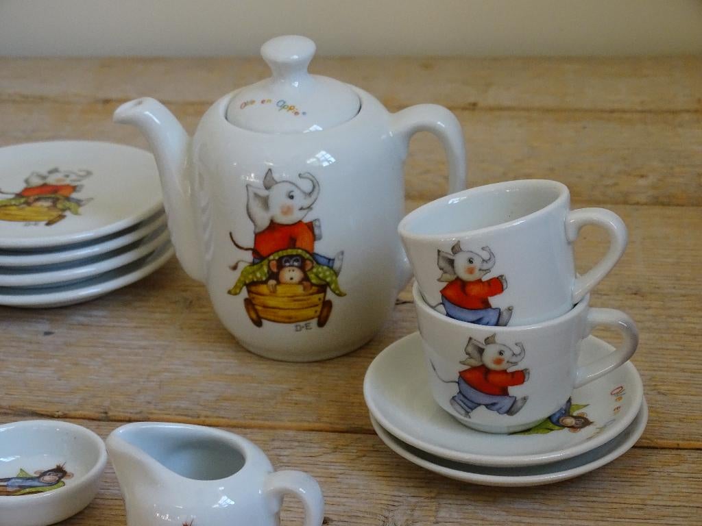 Kinderserviesje D.E., OLLE EN APPIE (Jet), als nieuw, Ophalen of Verzenden, Zo goed als nieuw, Porselein, Compleet servies