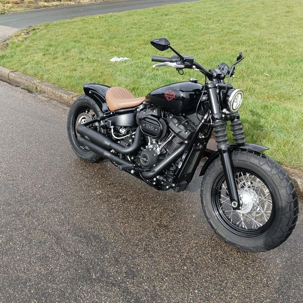 Harley Davidson 114 5HD FXBBS Jekill Street Bob custom 2021, Motoren, Motoren | Harley-Davidson, Laan van Vredenoord 33
2289 DA  Rijswijk, NL