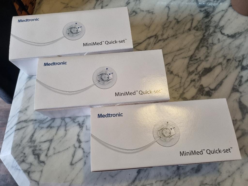 3x Medtronic MiniMed Quick-set mmt-397a Infusiesets, Diversen, Ophalen of Verzenden, Nieuw