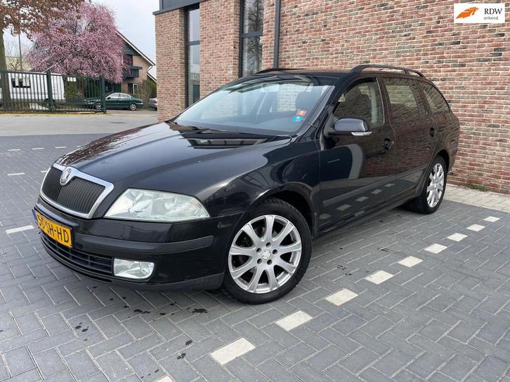 Skoda Octavia Combi 2.0 FSI Ambiente, Auto's, Skoda, Bedrijf, Te koop, Octavia, ABS, Airbags, Airconditioning, Boordcomputer, Centrale vergrendeling