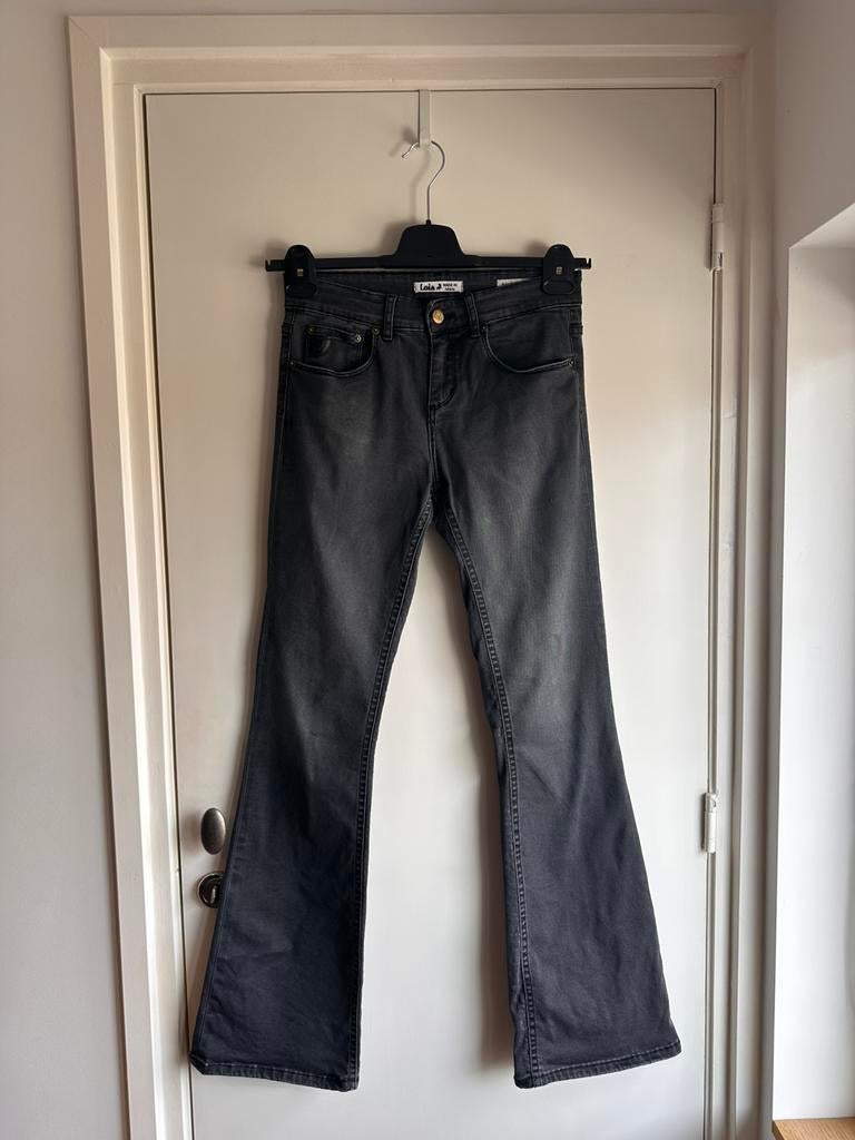 Lois Melrose Flared jeans - Kilian Black Stone - W28 L34, Ophalen of Verzenden, Zo goed als nieuw, Grijs, W28 - W29 (confectie 36)