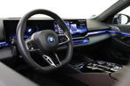 BMW 5 Serie 550e xDrive M Sport Automaat / Panoramadak / Tre, Gebruikt, Euro 6, Zwart, Bruin