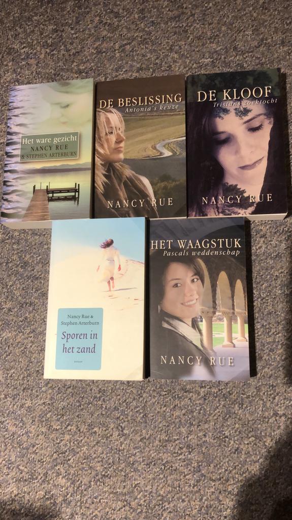 5 romans  van Nancy Rue, Boeken, Ophalen, Zo goed als nieuw