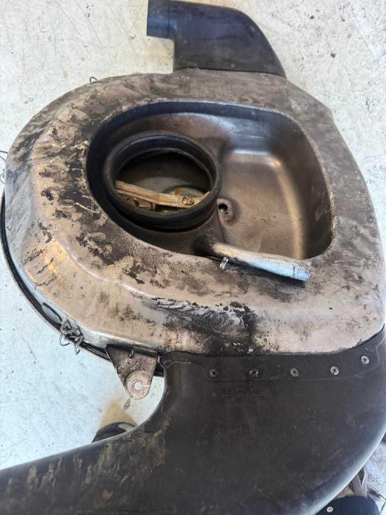 luchtfilterhuis Mercedes 560 sec, Ophalen of Verzenden, Zo goed als nieuw, Motor en Techniek, Zeilboot of Motorboot