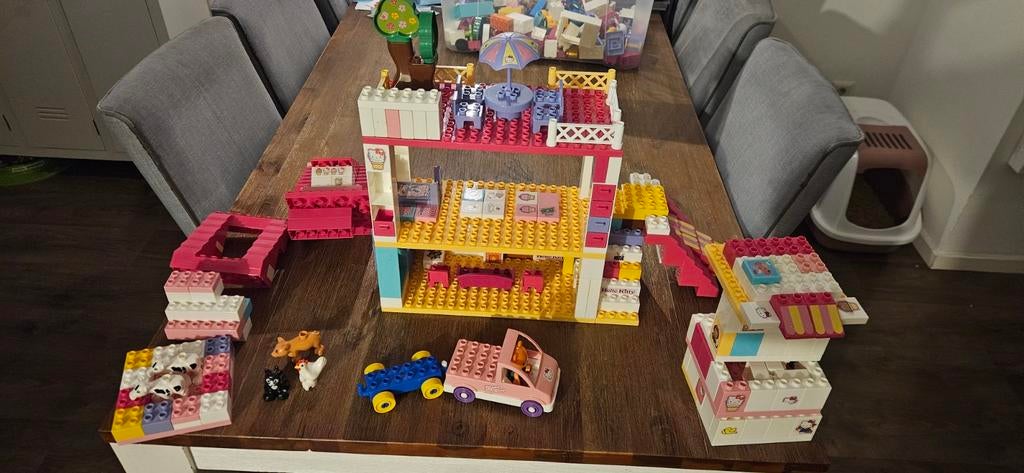 Grote bak Duplo, Hello Kitty huis., Ophalen, Gebruikt, Jongen of Meisje