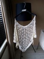 gehaakt creme omslagdoek in boho style in ajour patroon, Ophalen of Verzenden, Zo goed als nieuw, Maat 46/48 (XL) of groter, Sjaal