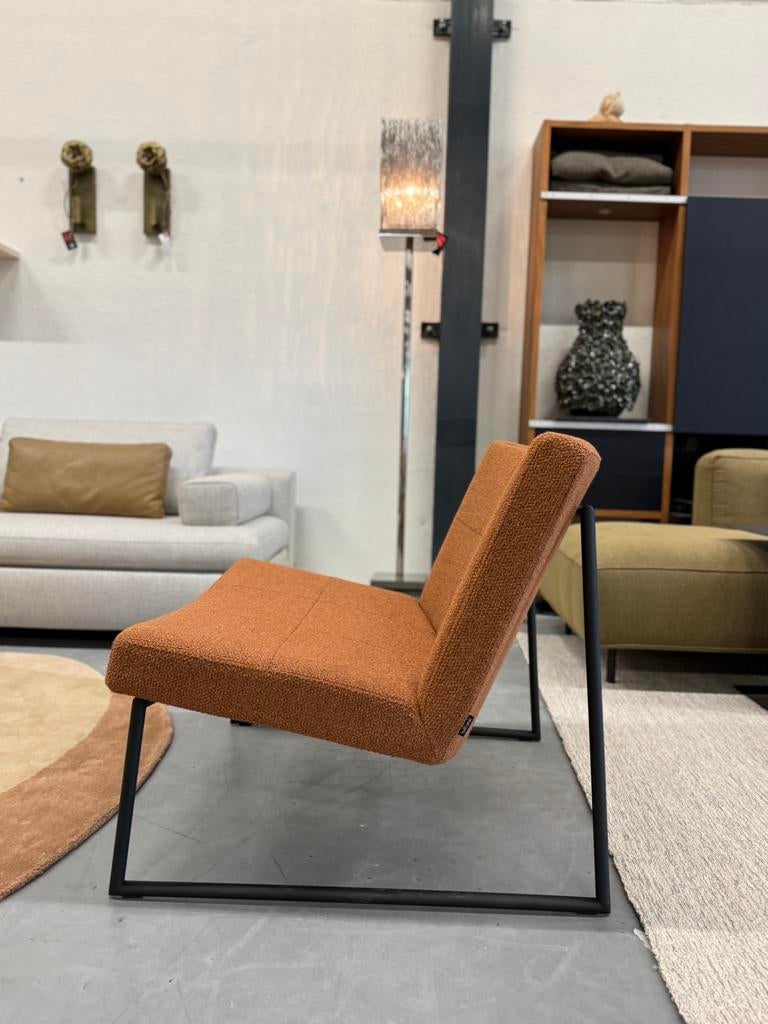 Nieuw Harvink Hebbes Fauteuil Monza Oranje stof Design Stoel, Harvink, Nieuw, Ophalen of Verzenden, Leolux Gelderland Jori Rolf Benz Design on Stock Eyye Montis