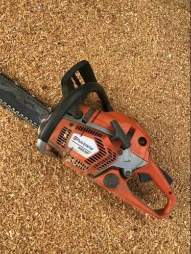 husqvarna 550 xp zie alle advertenties, Tuin en Terras, Hand-tuingereedschap, Ophalen, Zo goed als nieuw