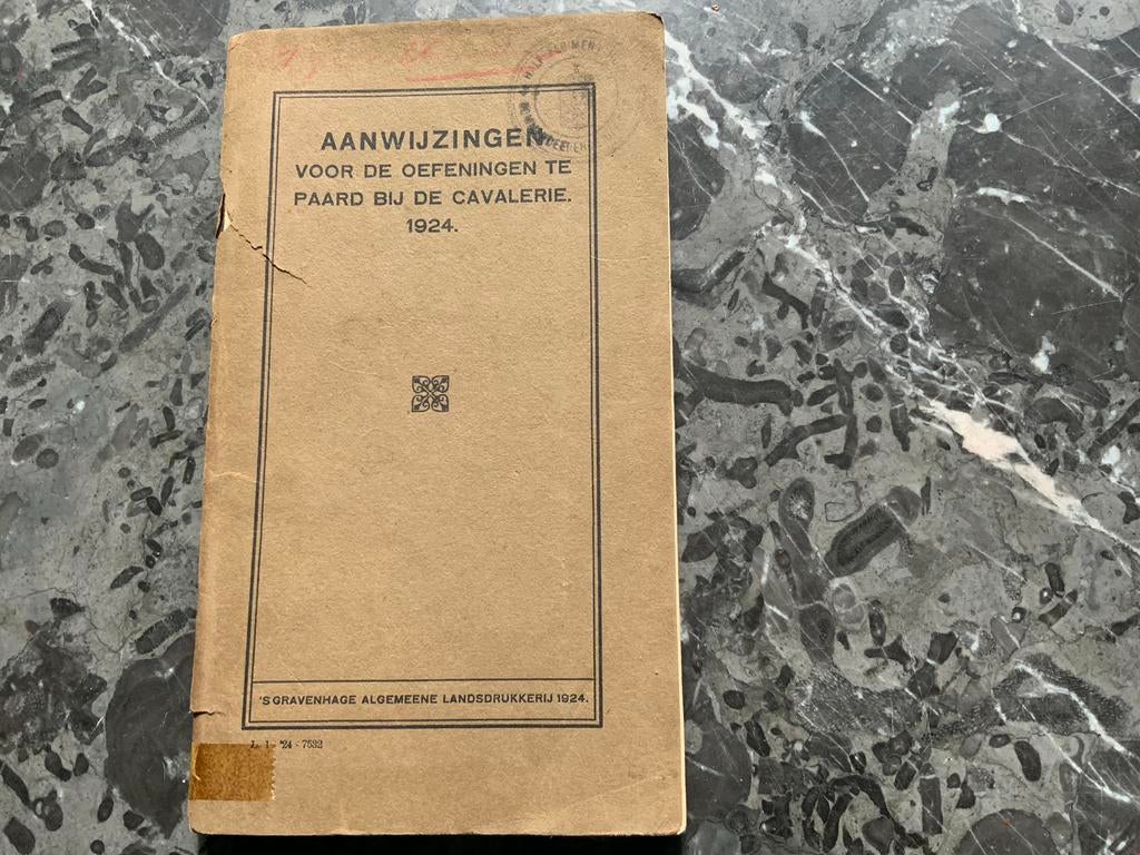 Aanwijzingen oefeningen te paard cavalerie 1924, Boeken, Oorlog en Militair, Ophalen of Verzenden, Voor 1940, Gelezen, Landmacht
