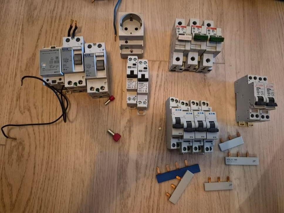 Automatensysteem meterkast - overcompleet na ombouw, Doe-het-zelf en Verbouw, Elektra en Kabels, Ophalen of Verzenden
