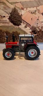 Verbouwde Massey Ferguson 2725 4wd., Ophalen of Verzenden, Nieuw, Tractor of Landbouw, Universal Hobbies