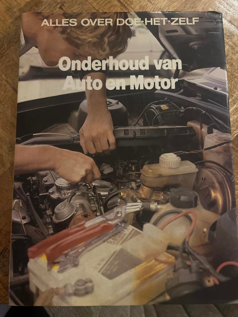 Onderhoud van Auto en Motor - Doe-het-zelf Boek, Boeken, Ophalen of Verzenden, Gelezen, Algemeen