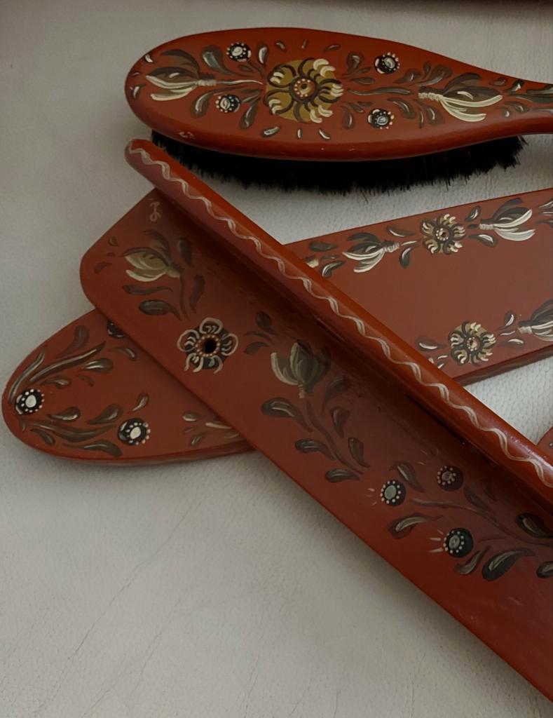 Hindeloopen schilderkunst items te koop in Leiderdorp., Ophalen