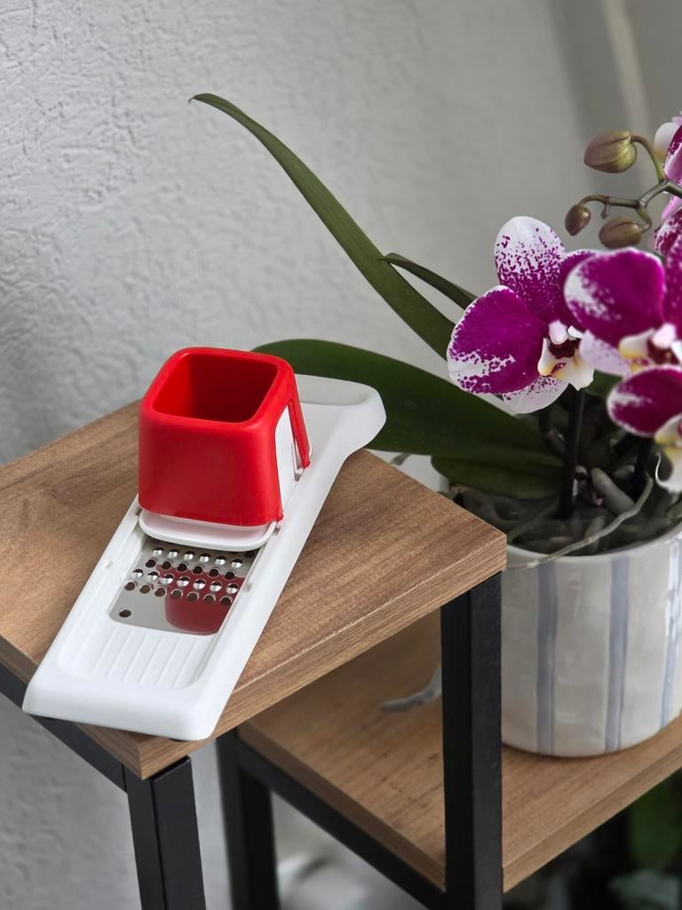 Tupperware Speedy Mando rasp, Huis en Inrichting, Keuken | Tupperware, Ophalen of Verzenden, Nieuw, Rood, Overige typen