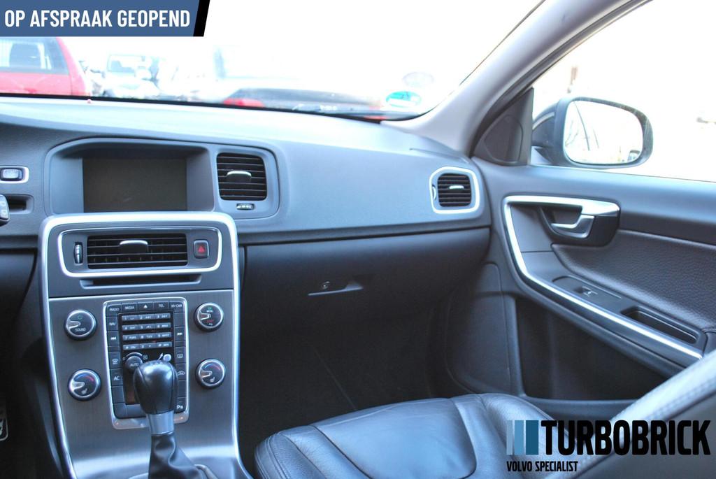Volvo V60 2.0 T5 Summum |Leder|PDC|NAVI|Trekhaak|Cruise|Youn, Auto's, Voorwielaandrijving, Euro 5, Zwart, 4 cilinders