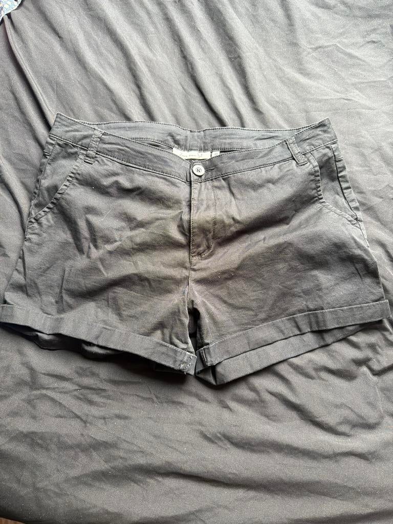 Zus van Sil zwarte korte broek maat 40, Maat 38/40 (M), Kort, Zwart, Ophalen of Verzenden