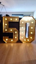 Grote gouden lichtcijfers 50, Hobby en Vrije tijd, Feestartikelen | Verhuur, Ophalen, Zo goed als nieuw, Geboorte of Huwelijk