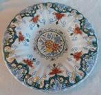 Polychroom bord Tichelaar Makkum handgeschilderd, tinglazuur, Antiek en Kunst, Antiek | Schalen, Ophalen of Verzenden